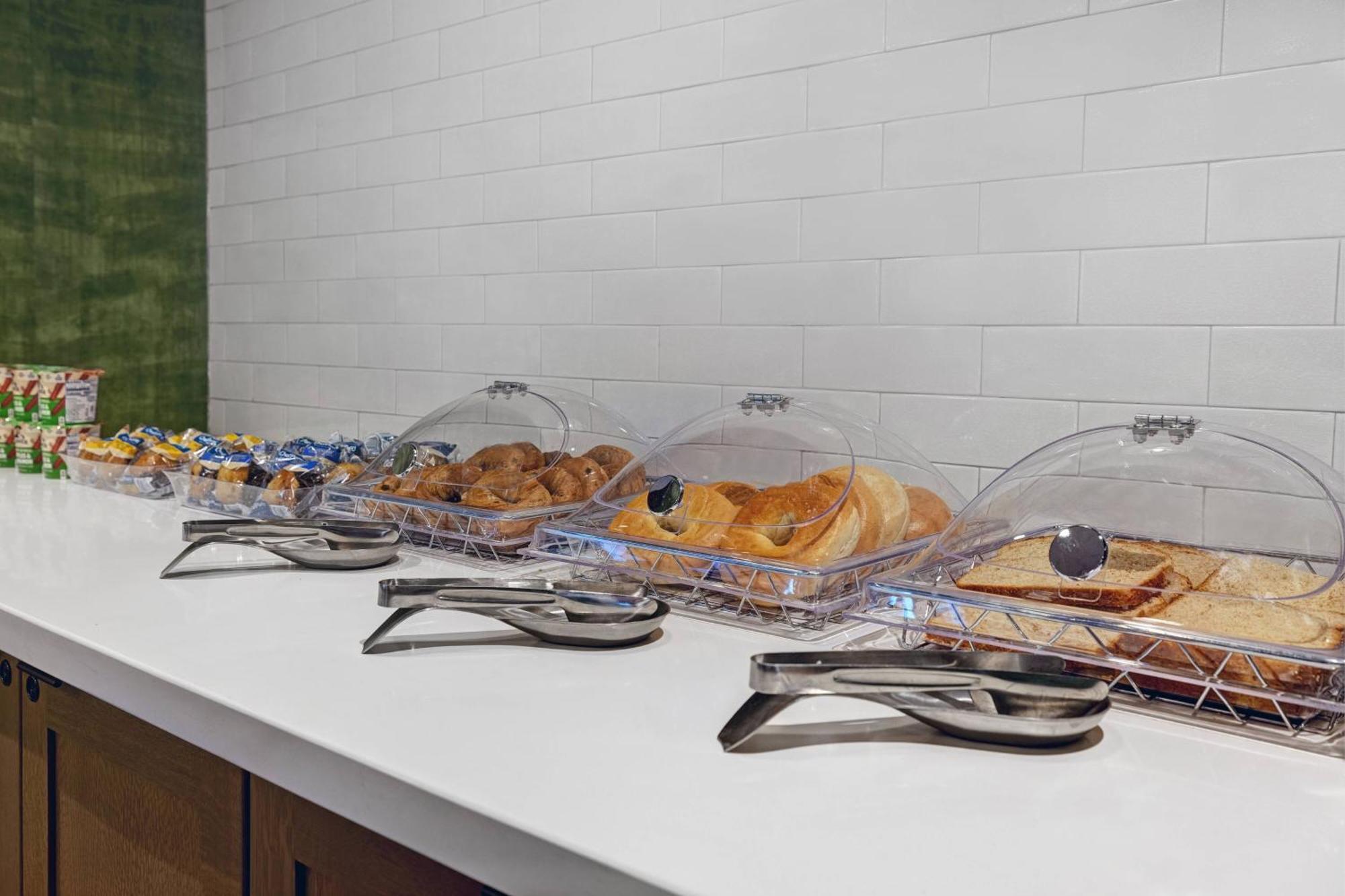Fairfield Inn & Suites By Marriott Milwaukee ברוקפילד מראה חיצוני תמונה