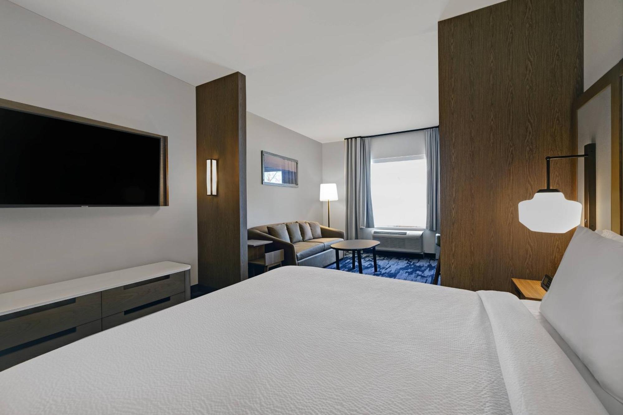Fairfield Inn & Suites By Marriott Milwaukee ברוקפילד מראה חיצוני תמונה