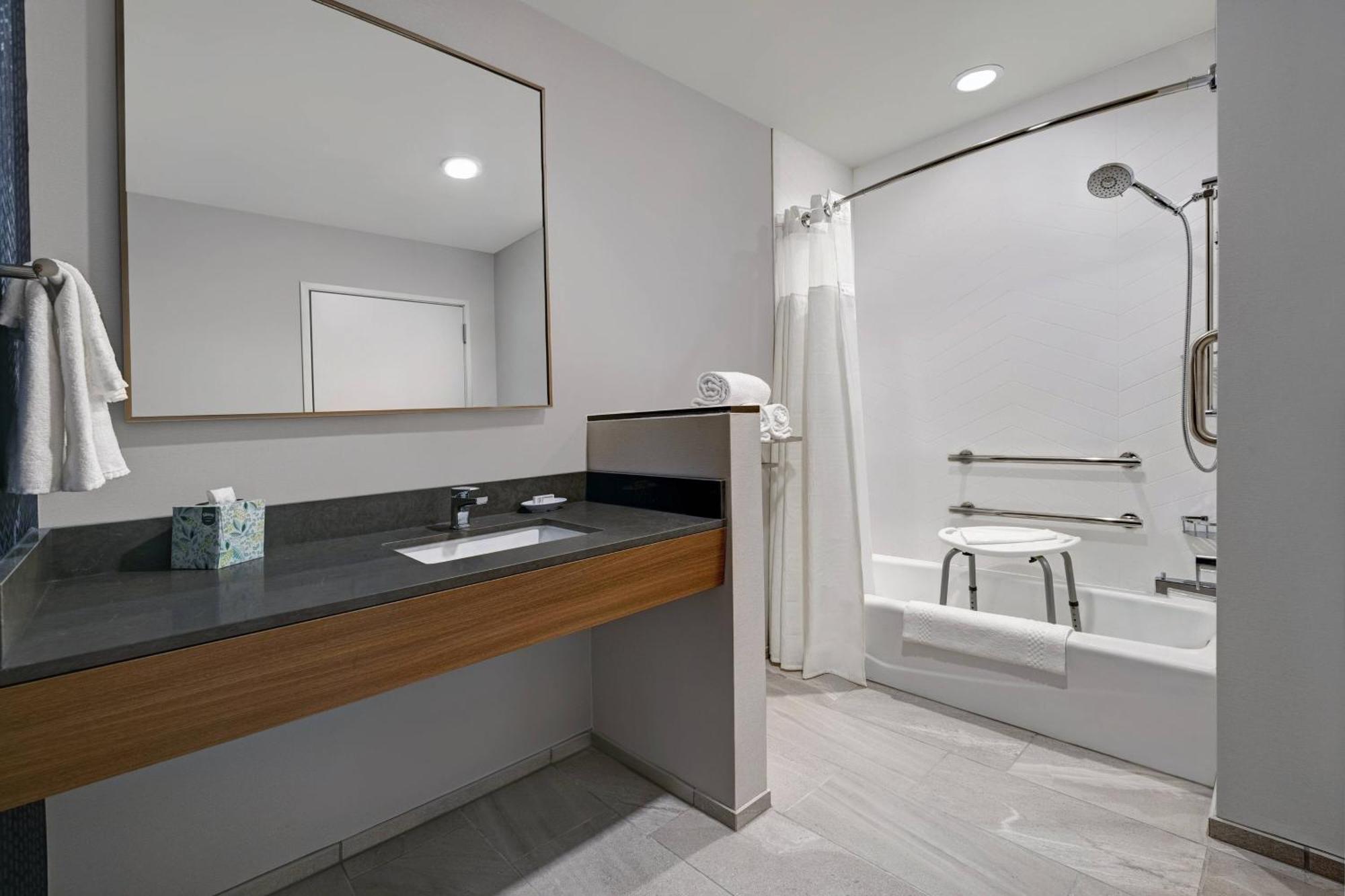 Fairfield Inn & Suites By Marriott Milwaukee ברוקפילד מראה חיצוני תמונה
