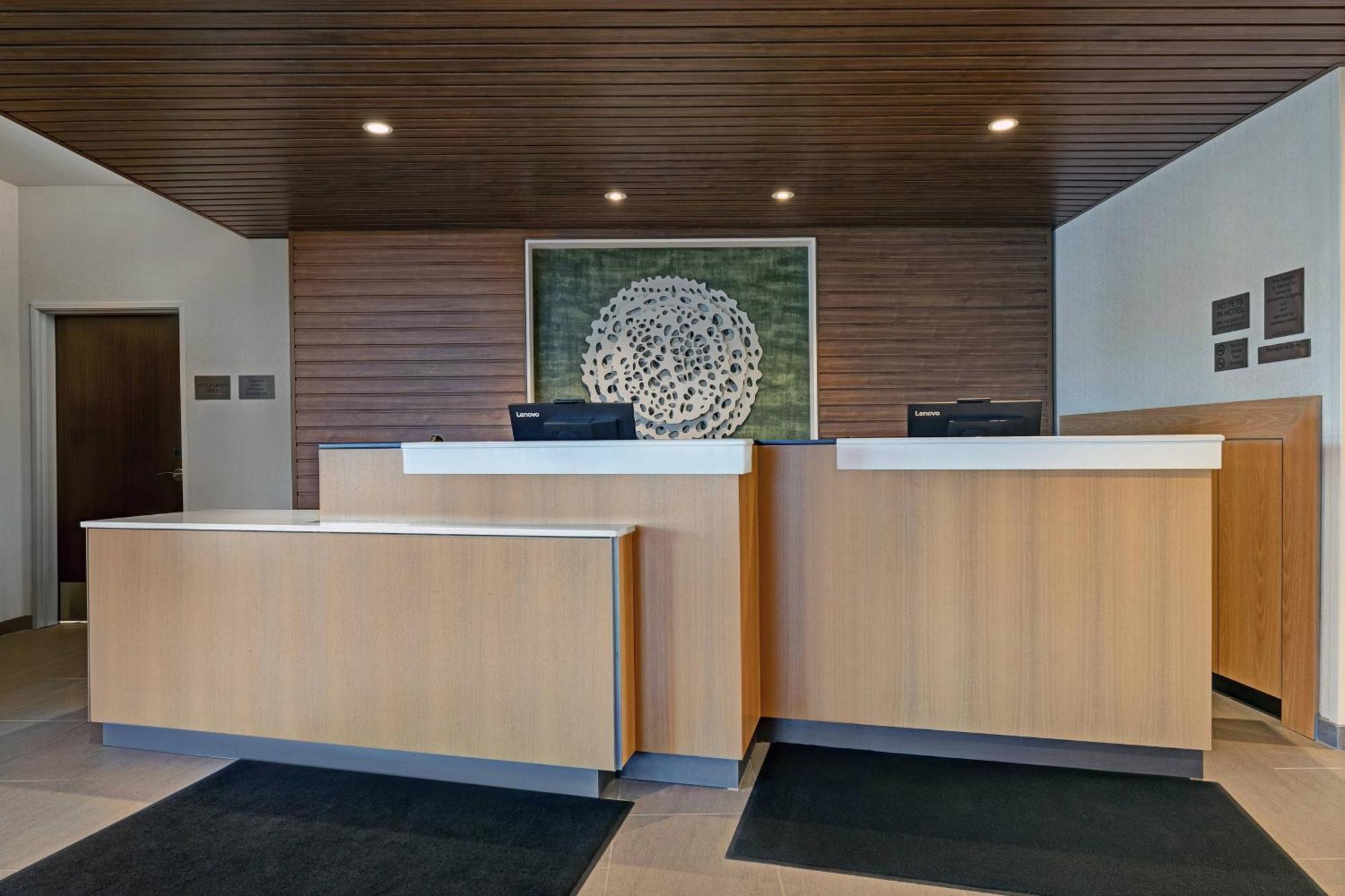 Fairfield Inn & Suites By Marriott Milwaukee ברוקפילד מראה חיצוני תמונה